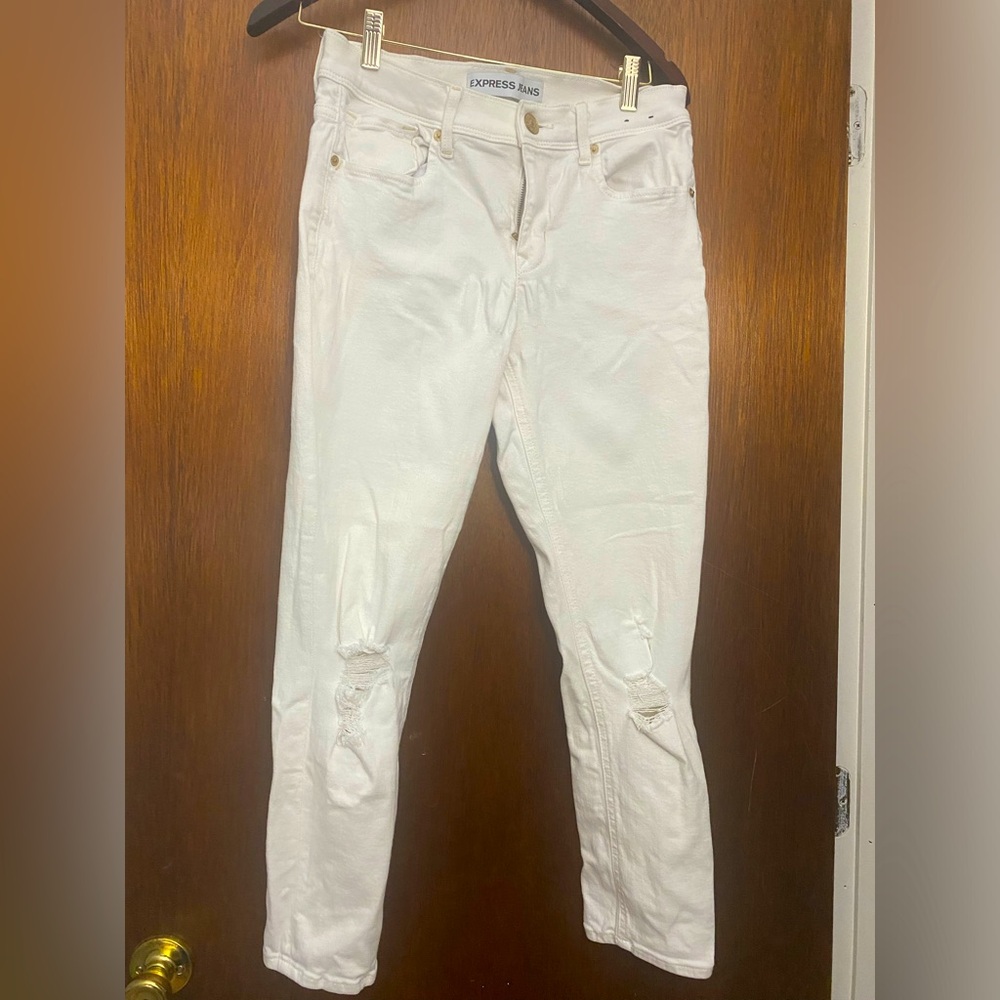 Express white cropped distressed skinny Jean